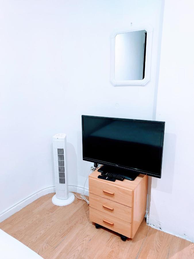 Habitacion Privada Con Cama Doble Valencia Eksteriør billede